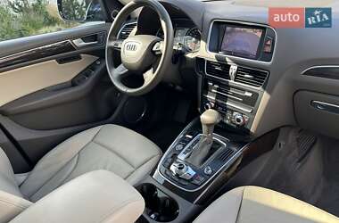 Внедорожник / Кроссовер Audi Q5 2012 в 