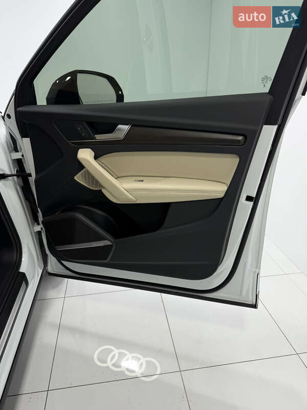 Позашляховик / Кросовер Audi Q5 2023 в Одесі