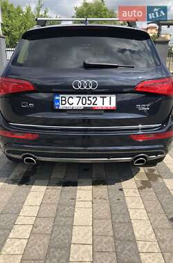 Внедорожник / Кроссовер Audi Q5 2015 в 