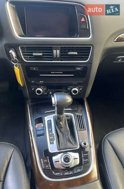 Внедорожник / Кроссовер Audi Q5 2015 в 