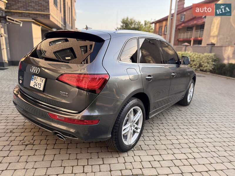 Позашляховик / Кросовер Audi Q5 2015 в Львові