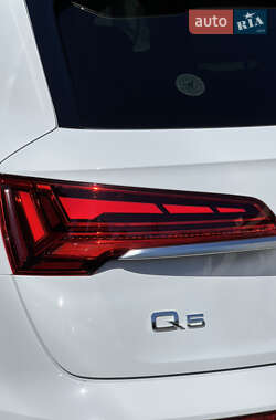 Внедорожник / Кроссовер Audi Q5 2023 в 