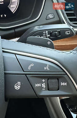 Внедорожник / Кроссовер Audi Q5 2023 в 