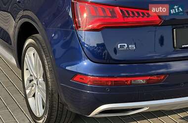Позашляховик / Кросовер Audi Q5 2017 в 