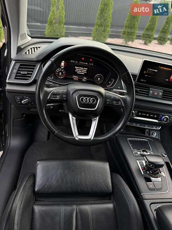 Внедорожник / Кроссовер Audi Q5 2018 в Днепре