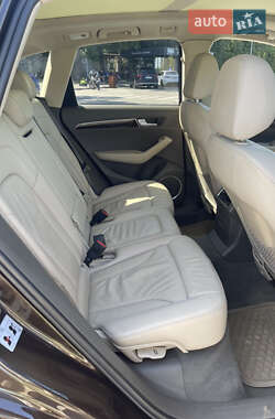 Внедорожник / Кроссовер Audi Q5 2012 в 