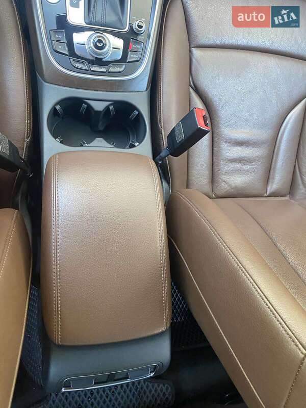 Внедорожник / Кроссовер Audi Q5 2016 в Киеве