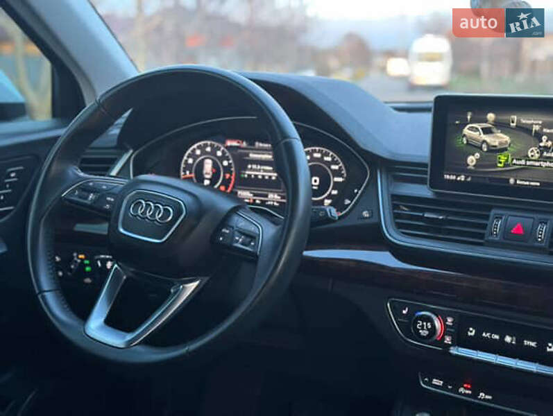 Позашляховик / Кросовер Audi Q5 2017 в Сумах