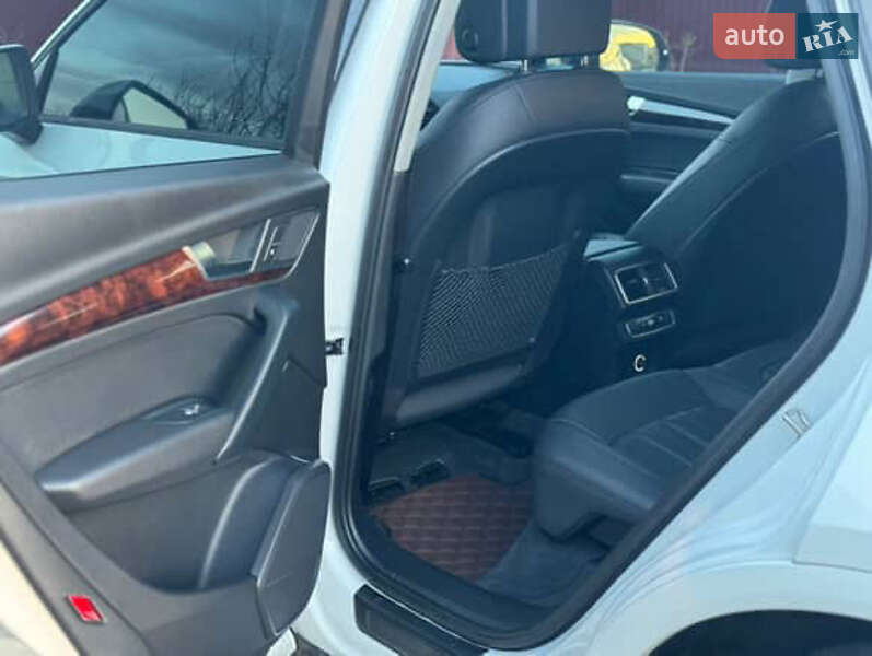 Позашляховик / Кросовер Audi Q5 2017 в Сумах