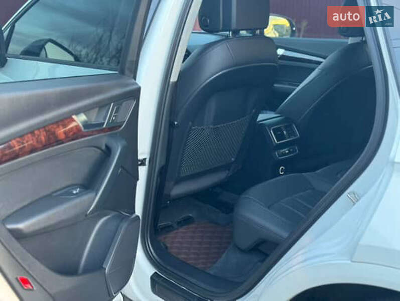 Позашляховик / Кросовер Audi Q5 2017 в Сумах