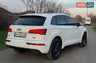 Внедорожник / Кроссовер Audi Q5 2017 в 