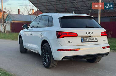 Внедорожник / Кроссовер Audi Q5 2017 в Сумах