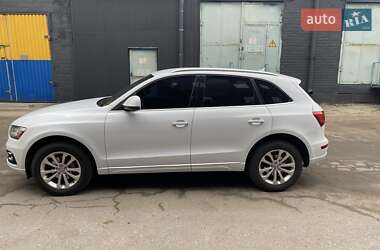 Внедорожник / Кроссовер Audi Q5 2012 в 