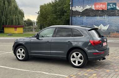 Внедорожник / Кроссовер Audi Q5 2011 в 
