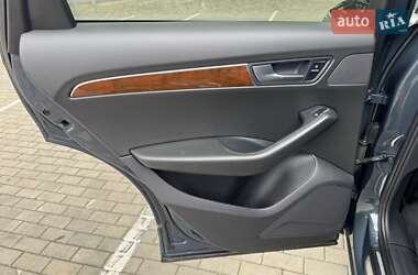Внедорожник / Кроссовер Audi Q5 2011 в 