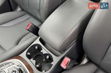 Внедорожник / Кроссовер Audi Q5 2011 в 