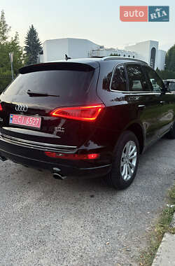 Внедорожник / Кроссовер Audi Q5 2015 в 