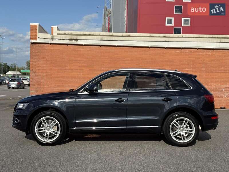Внедорожник / Кроссовер Audi Q5 2016 в Киеве