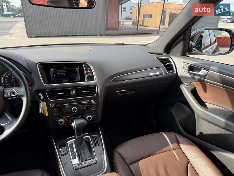 Внедорожник / Кроссовер Audi Q5 2016 в Киеве