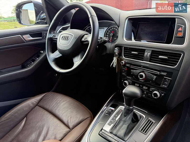 Внедорожник / Кроссовер Audi Q5 2016 в Киеве