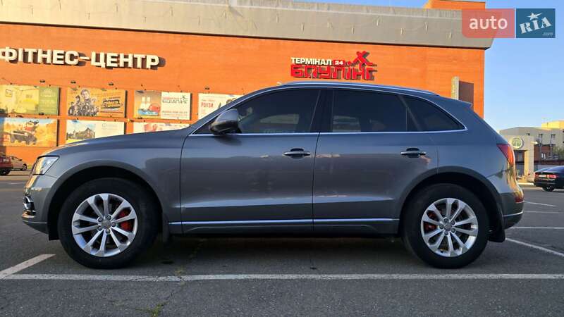 Позашляховик / Кросовер Audi Q5 2013 в Броварах