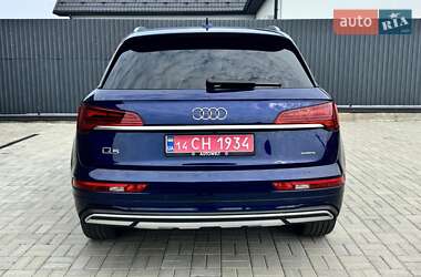 Внедорожник / Кроссовер Audi Q5 2021 в 