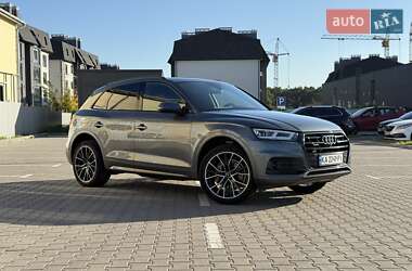 Позашляховик / Кросовер Audi Q5 2019 в 