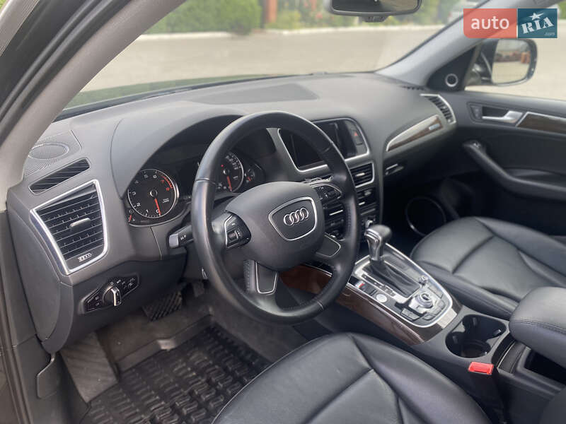 Внедорожник / Кроссовер Audi Q5 2015 в Луцке фото 14 Внедорожник / Кроссовер Audi Q5 2015 в Луцке