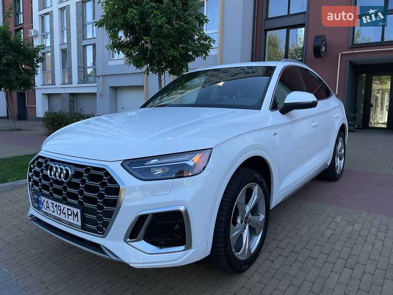 Внедорожник / Кроссовер Audi Q5 2021 в Киеве