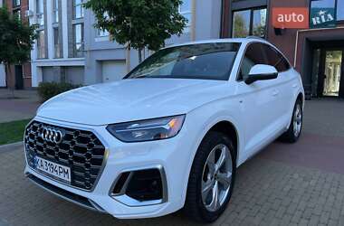 Позашляховик / Кросовер Audi Q5 2021 в 
