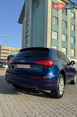 Позашляховик / Кросовер Audi Q5 2014 в 