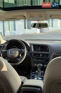 Позашляховик / Кросовер Audi Q5 2014 в 