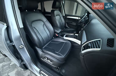 Внедорожник / Кроссовер Audi Q5 2017 в 