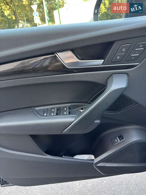 Внедорожник / Кроссовер Audi Q5 2017 в Львове фото 10 Внедорожник / Кроссовер Audi Q5 2017 в Львове