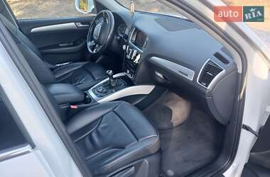 Внедорожник / Кроссовер Audi Q5 2012 в 
