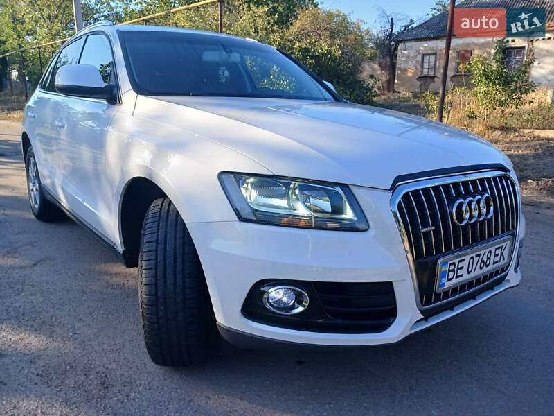 Внедорожник / Кроссовер Audi Q5 2012 в Первомайске