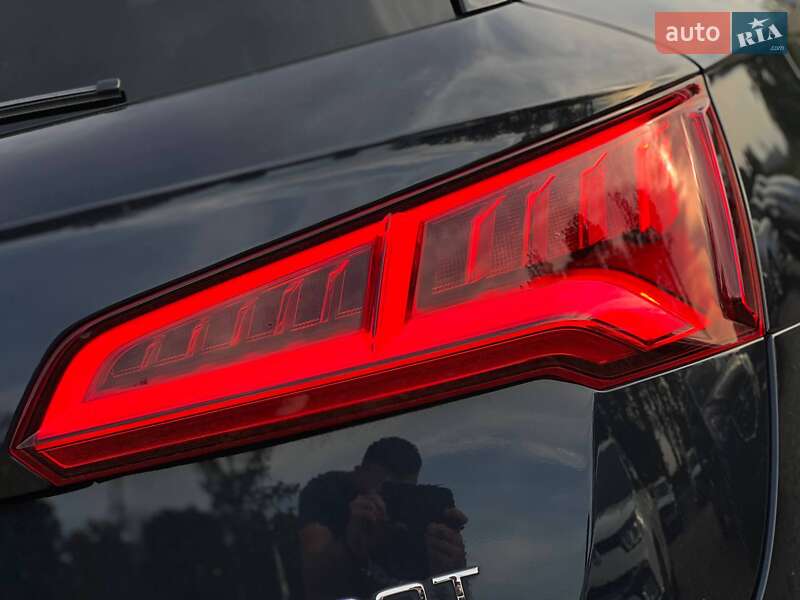 Позашляховик / Кросовер Audi Q5 2018 в Стрию