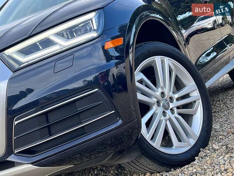 Позашляховик / Кросовер Audi Q5 2018 в Стрию