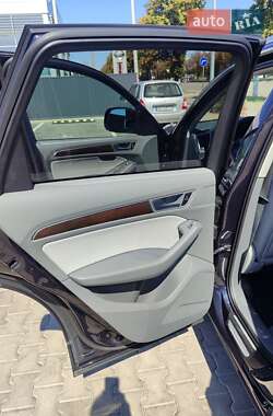 Внедорожник / Кроссовер Audi Q5 2013 в 