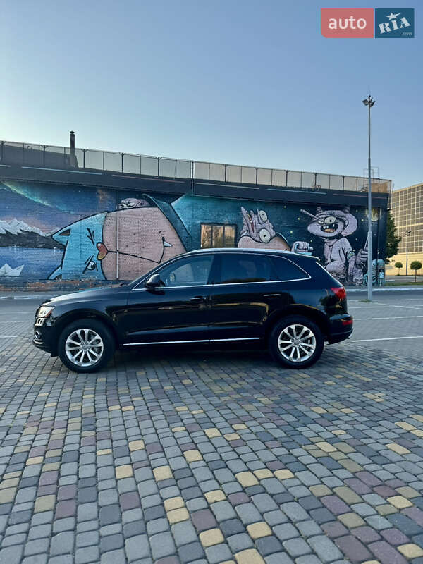 Внедорожник / Кроссовер Audi Q5 2015 в Луцке