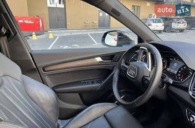 Внедорожник / Кроссовер Audi Q5 2024 в 