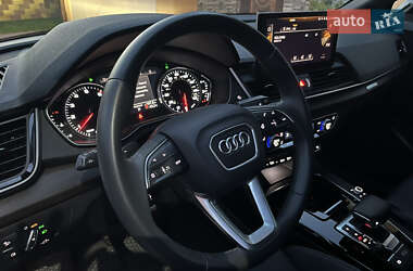Внедорожник / Кроссовер Audi Q5 2024 в 