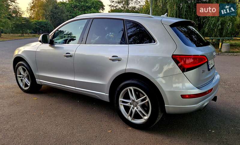 Позашляховик / Кросовер Audi Q5 2014 в Рівному