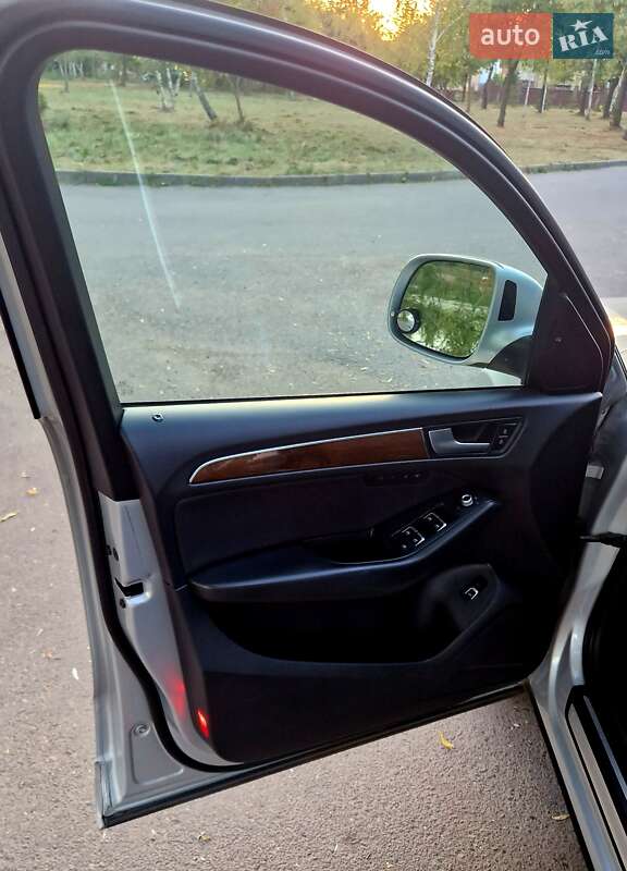 Позашляховик / Кросовер Audi Q5 2014 в Рівному