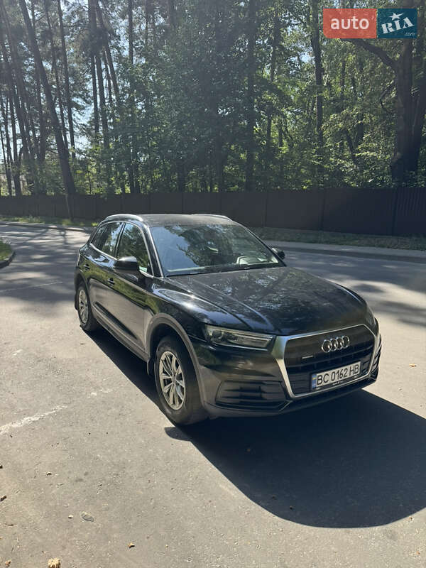Внедорожник / Кроссовер Audi Q5 2017 в Львове фото 2 Внедорожник / Кроссовер Audi Q5 2017 в Львове