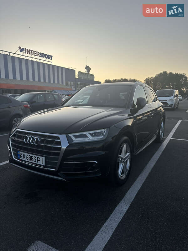 Внедорожник / Кроссовер Audi Q5 2018 в Киеве