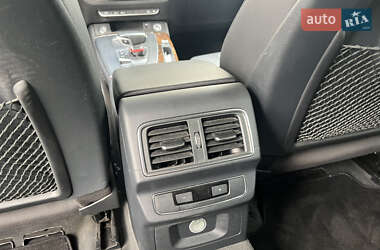Внедорожник / Кроссовер Audi Q5 2018 в 