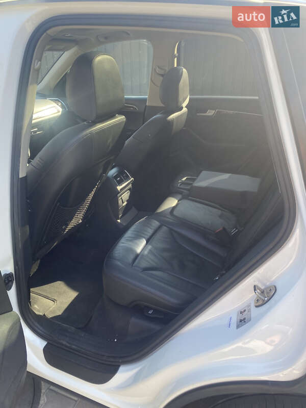 Внедорожник / Кроссовер Audi Q5 2010 в Заречье