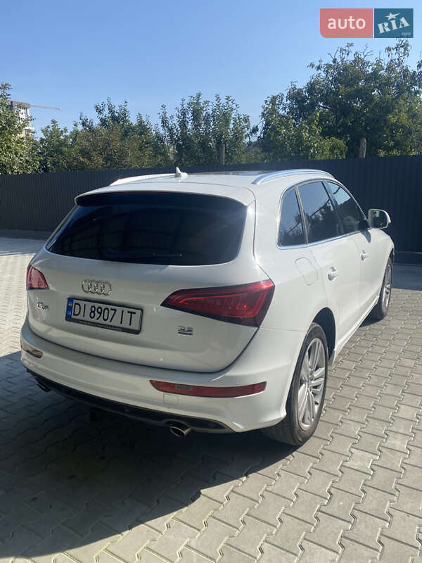 Внедорожник / Кроссовер Audi Q5 2010 в Заречье