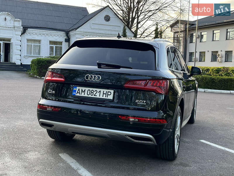 Позашляховик / Кросовер Audi Q5 2018 в Звягелі